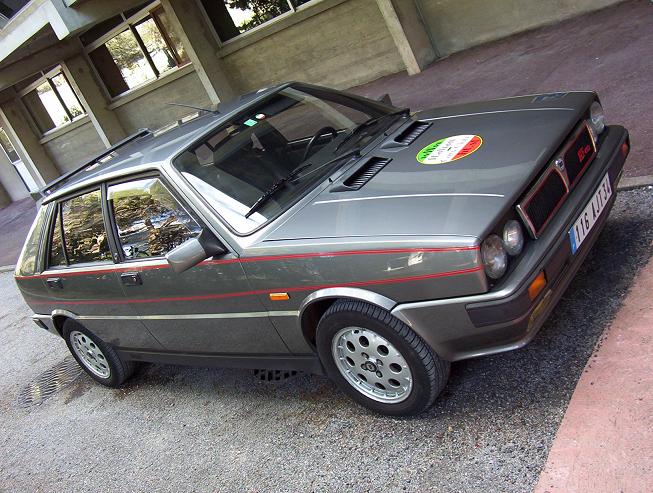 Lancia Delta LANCIA DELTA HF